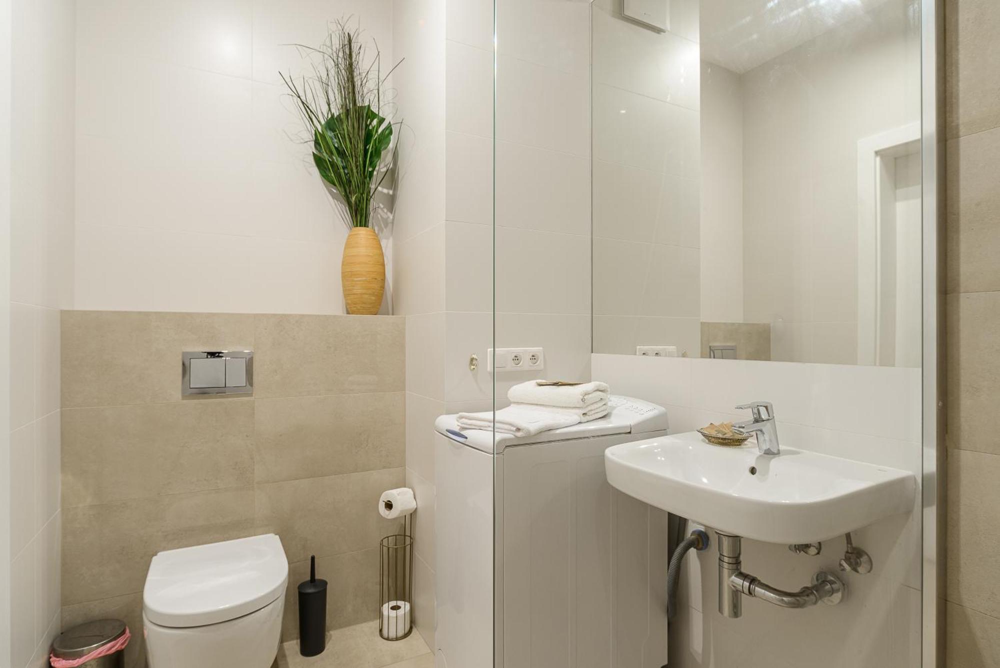 19 Dzielnica Kolejowa P&O Serviced Apartments Warsaw Ngoại thất bức ảnh